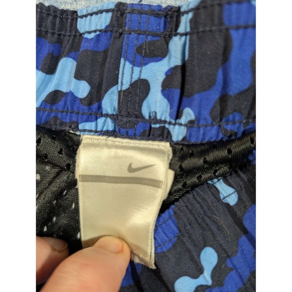 Nike Mens Blue Camo Swim Trunks Board Shorts Elastic Waist Mesh Lined Size L - Picture 3 of 6